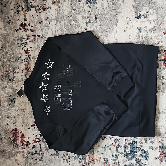 Adidas jacket - Picture 2 of 7